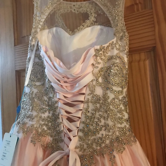 Formal dress! Excellent condition! Wore once! - Picture 4 of 4